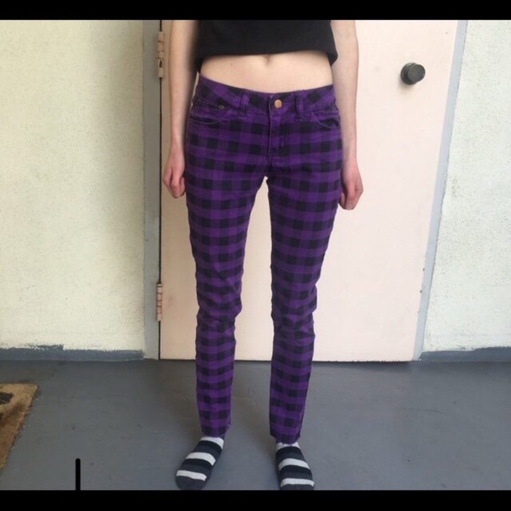 Purple & black checkered skinny jeans 💜🖤